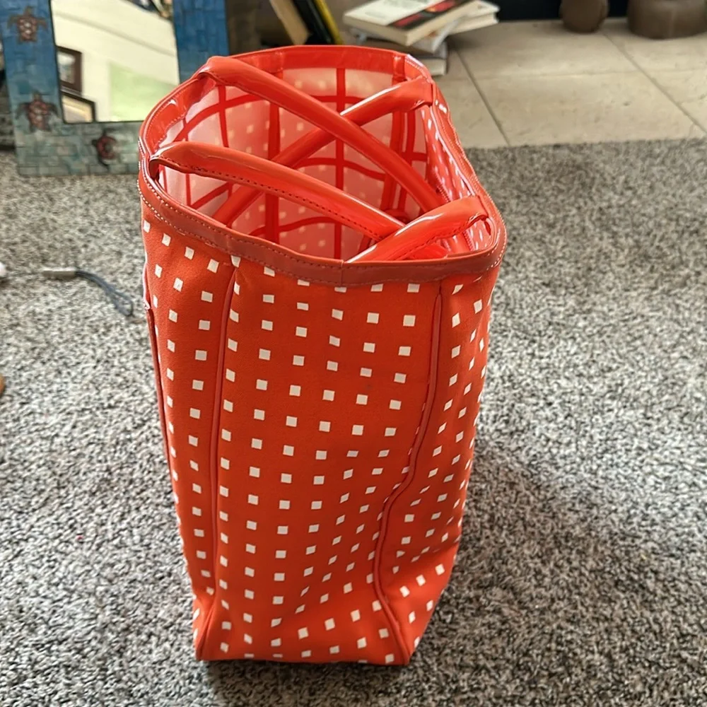 NEW Liz Claiborne Orange Canvas Tote with make up bags - Picture 6 of 7